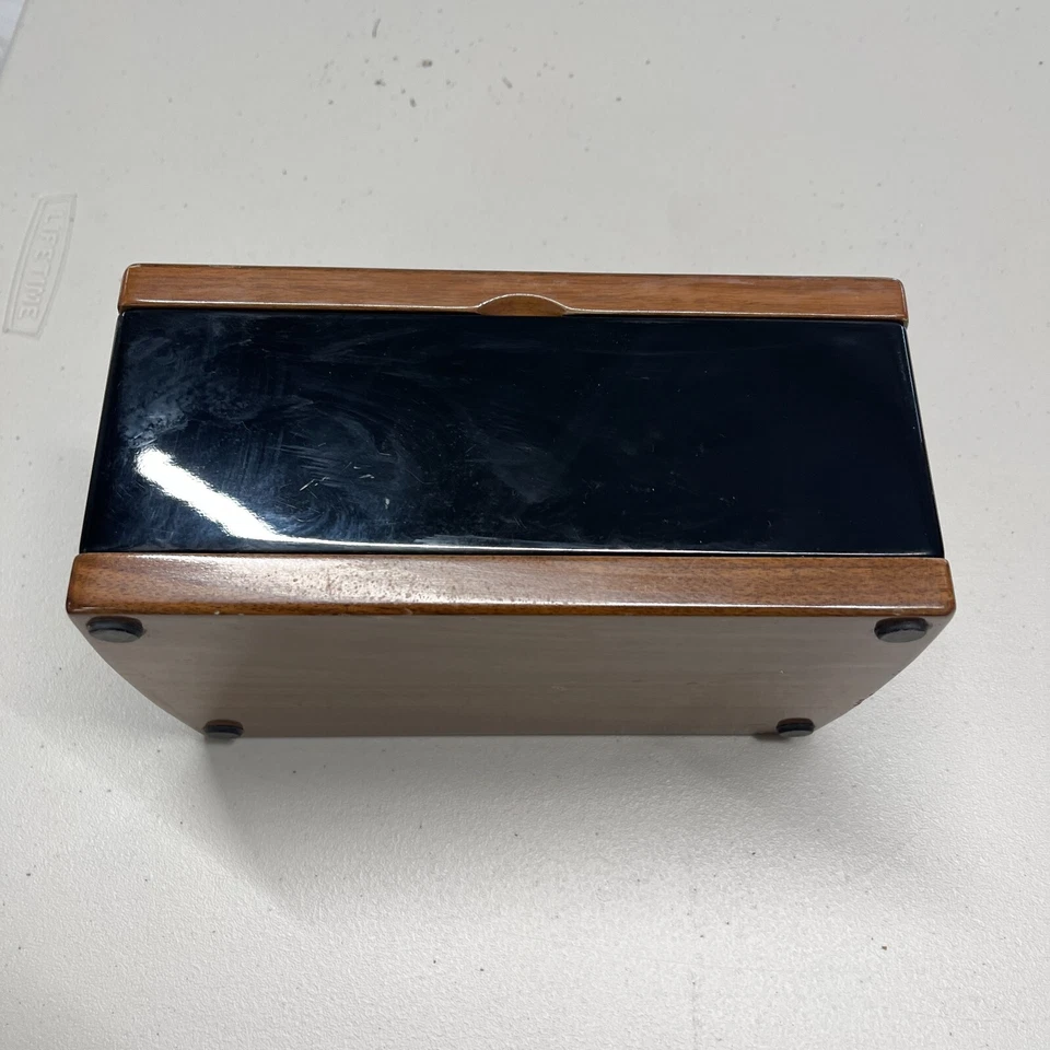 Lincoln Continental 2018 consola central caja marrón madera grano negro Foto 3 de 4