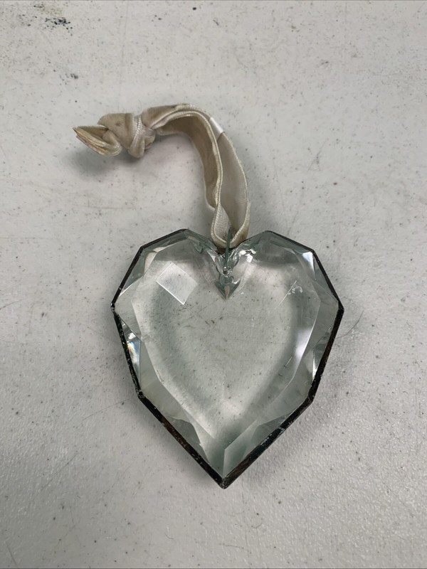 DEMDACO Faceted Heart Clear 3 inch Glass Christmas Decorative
