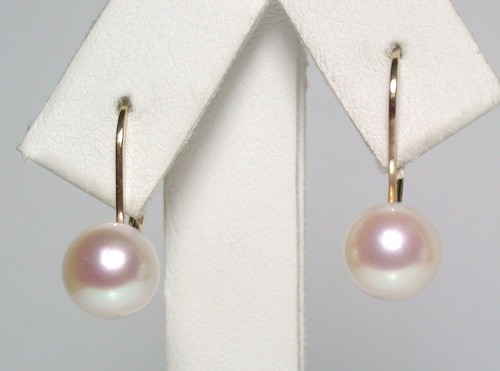 7.5mm AAA white Japanese Akoya saltwater pearl & 18ct gold leverback earrings - Picture 3 of 4