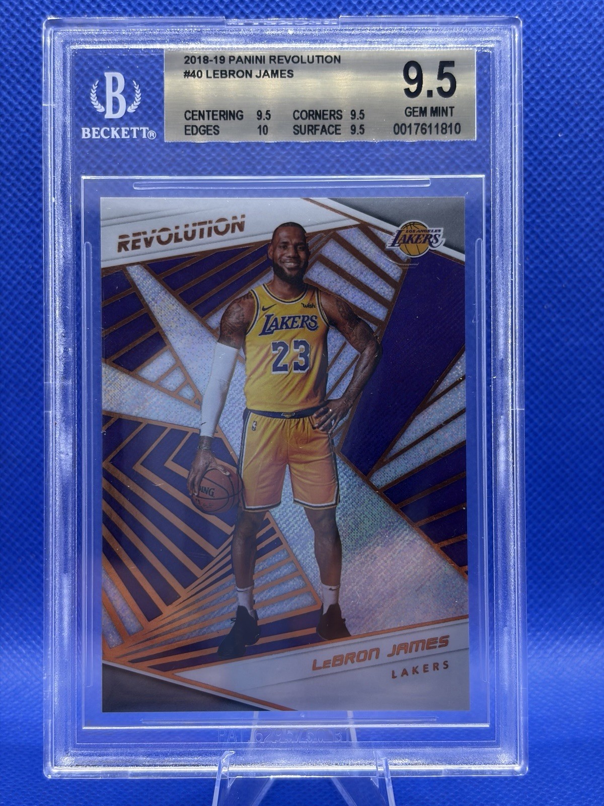 2018-19 Panini Revolution - LeBron James #40
