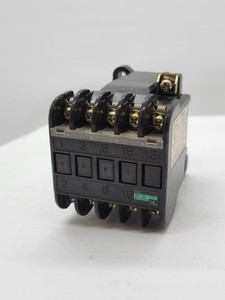 Fuji Electric SCRa3631-05-(4a1b) Magnetic Contactor 20A 200/550V 100/110V Coil