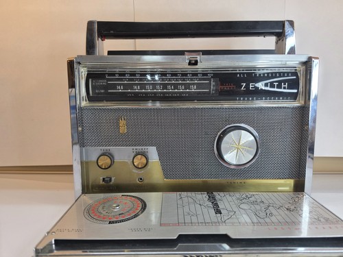 Zenith Royal Trans-Oceanic 1000-1 Shortwave Radio bands fm am weather marine