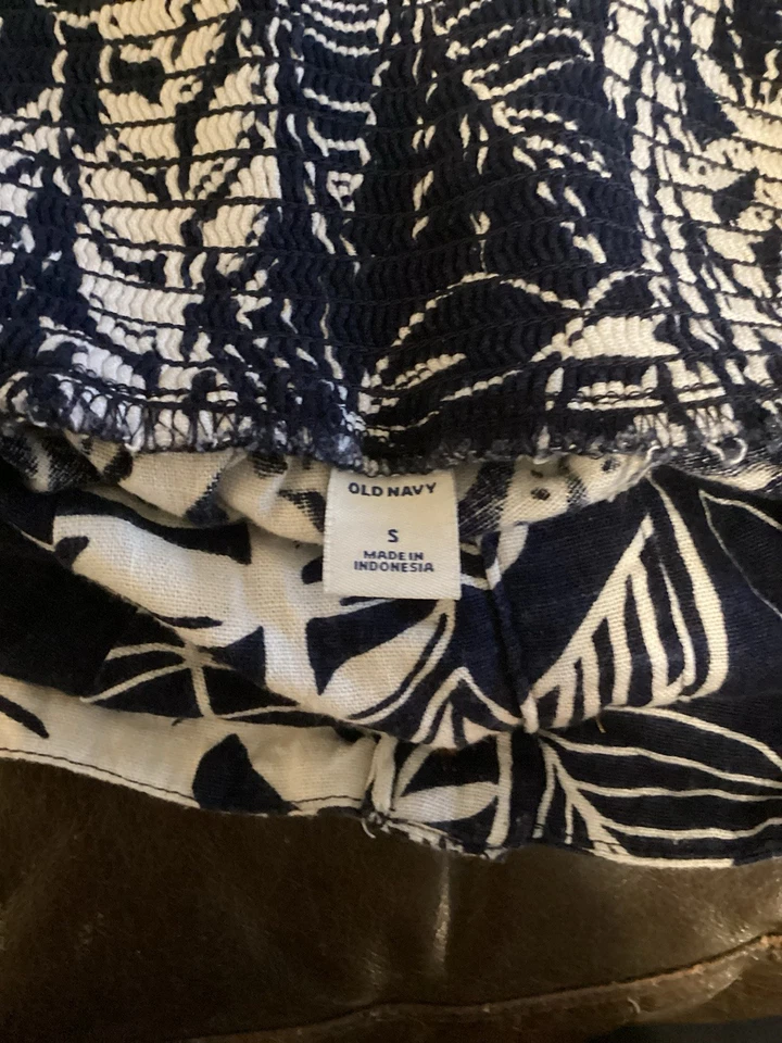 Vestido para mujer Old Navy azul floral playa sin mangas mezcla de lino talla pequeña Foto 4 de 4