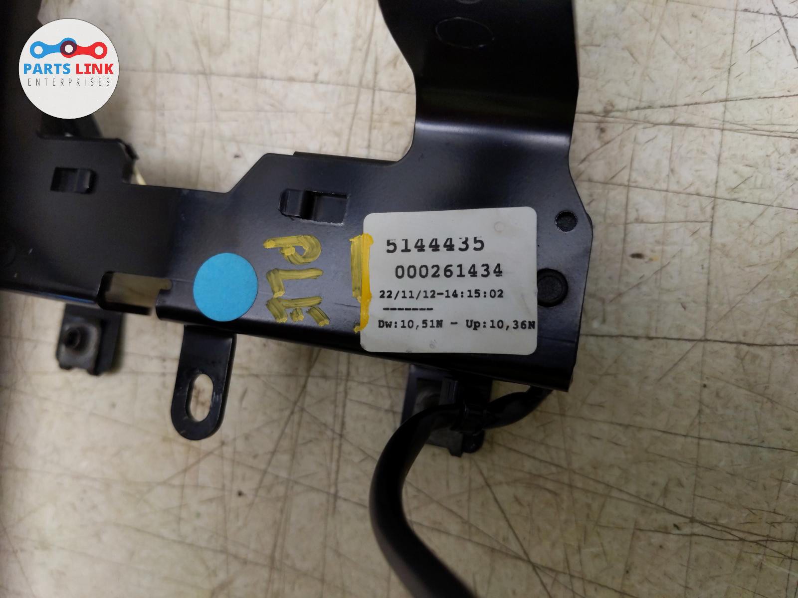 2007-19 MASERATI GRANTURISMO STEERING WHEEL PADDLE SHIFTER GEAR SELECTOR LEVER