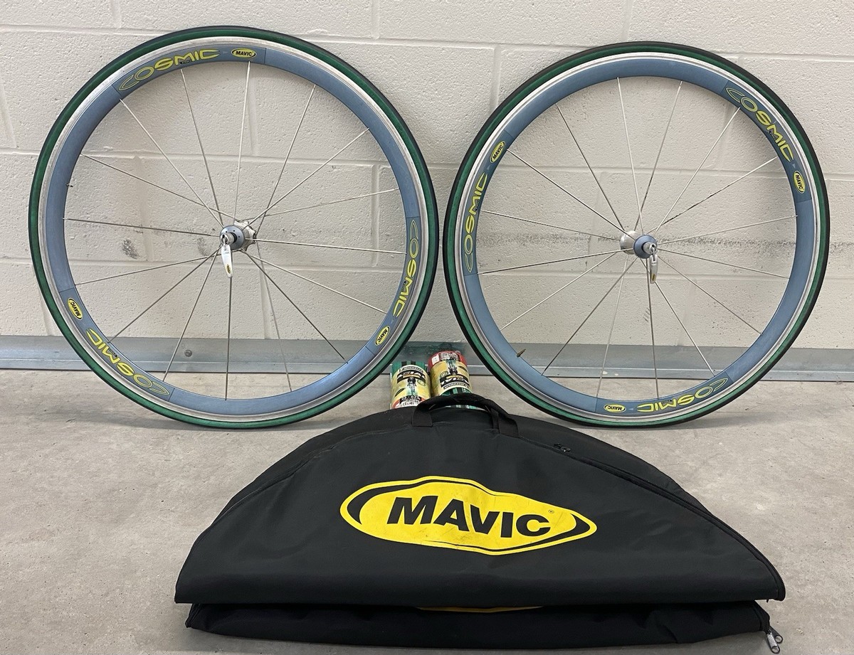 Mavic Cosmic Pro Carbon 完組ホイール 700C Mavic Cosmic Pro Wheel Set / Serie 6000 / 700C / Shimano / Silver