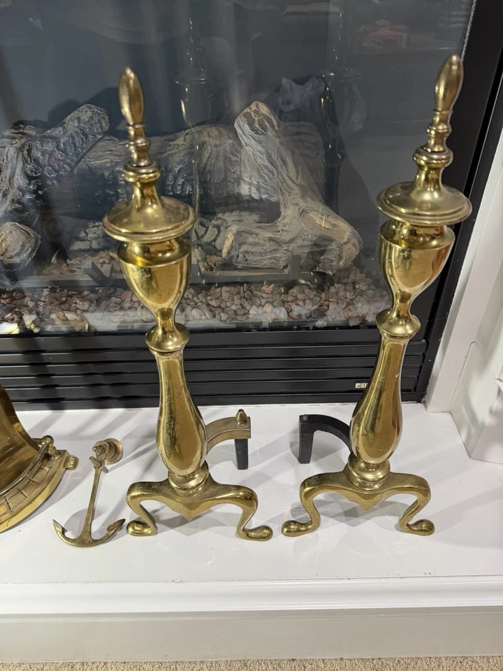 Juego de herramientas de chimenea de latón vintage, andirons de latón y tampón de latón todos juntos Foto 4 de 4