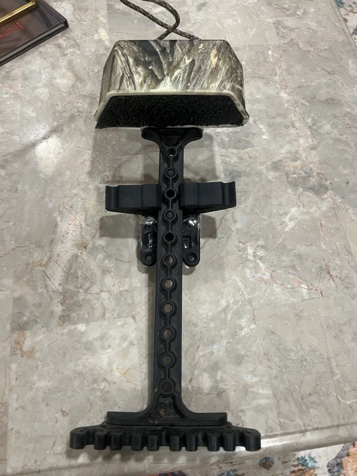 Alpine 5 Arrow Soft Loc Quiver - Image 3 of 3