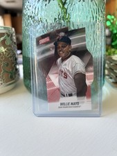 2022 Topps Stadium Club Triumvirates RED FOIL PARALLEL Willie Mays #T-19