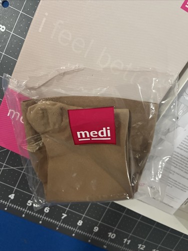 Mediven Plus CCL 1 Calf Size III Petite 20-30 mmHg Wide Calf Open Toe Beige - Picture 5 of 5