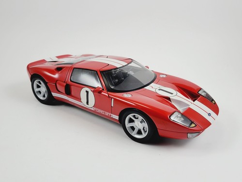 Beanstalk 1:18 Ford GT Diecast Model | Red - Picture 7 of 22