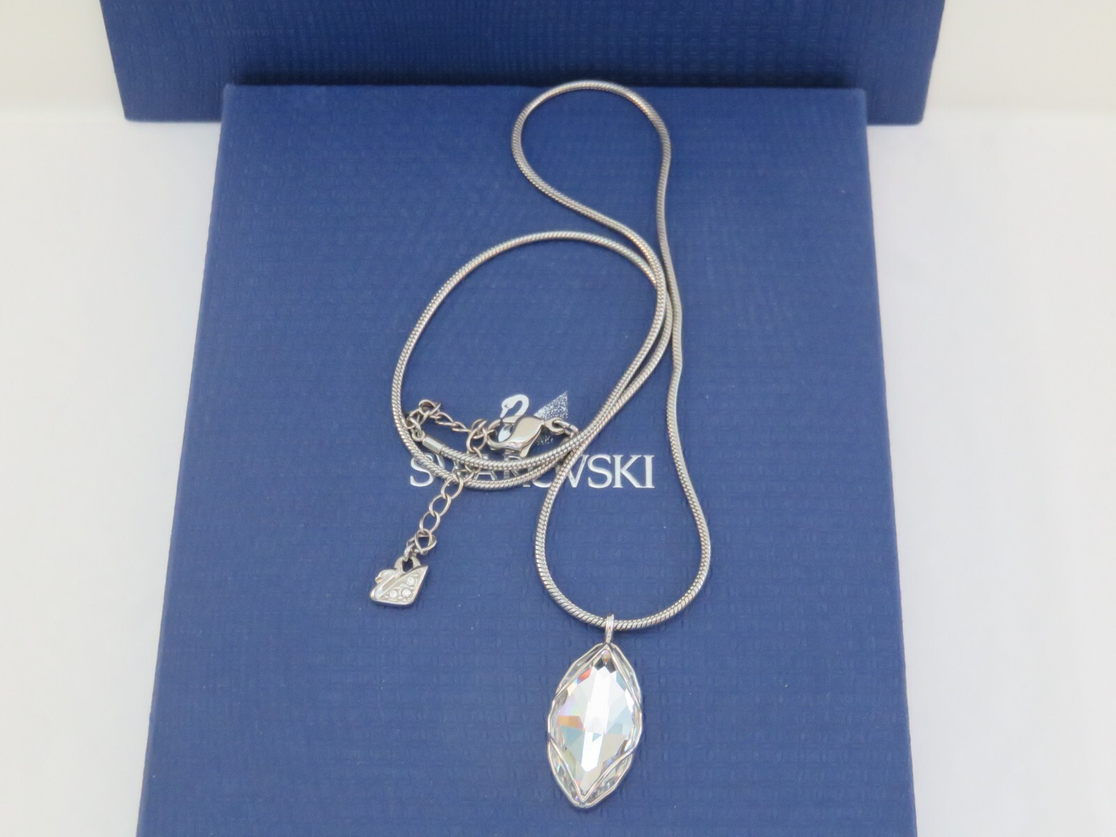 GENUINE Swan Signed SWAROVSKI 