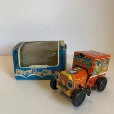 Vintage 1960s Yoneya Clippity Clop Car Tin Litho Wind Up Car - Boxed Works Japan