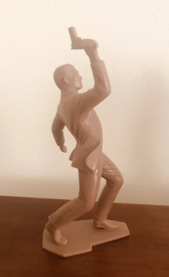 Boneco de ação vintage 1966 The Man from Uncle Brown brinquedo Marx nº 2 - Imagem 2 de 4