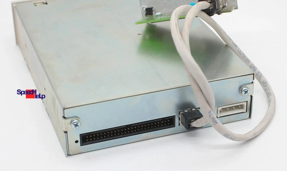 Axis Storpoint CD E100 0110-001-01 SCSI Network Server Ethernet 16271 / T - Image 3 of 4