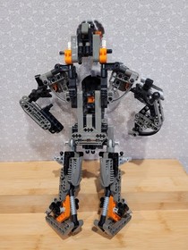 2002 Lego Bionicle Exo-Toa Titan Warrior #8557