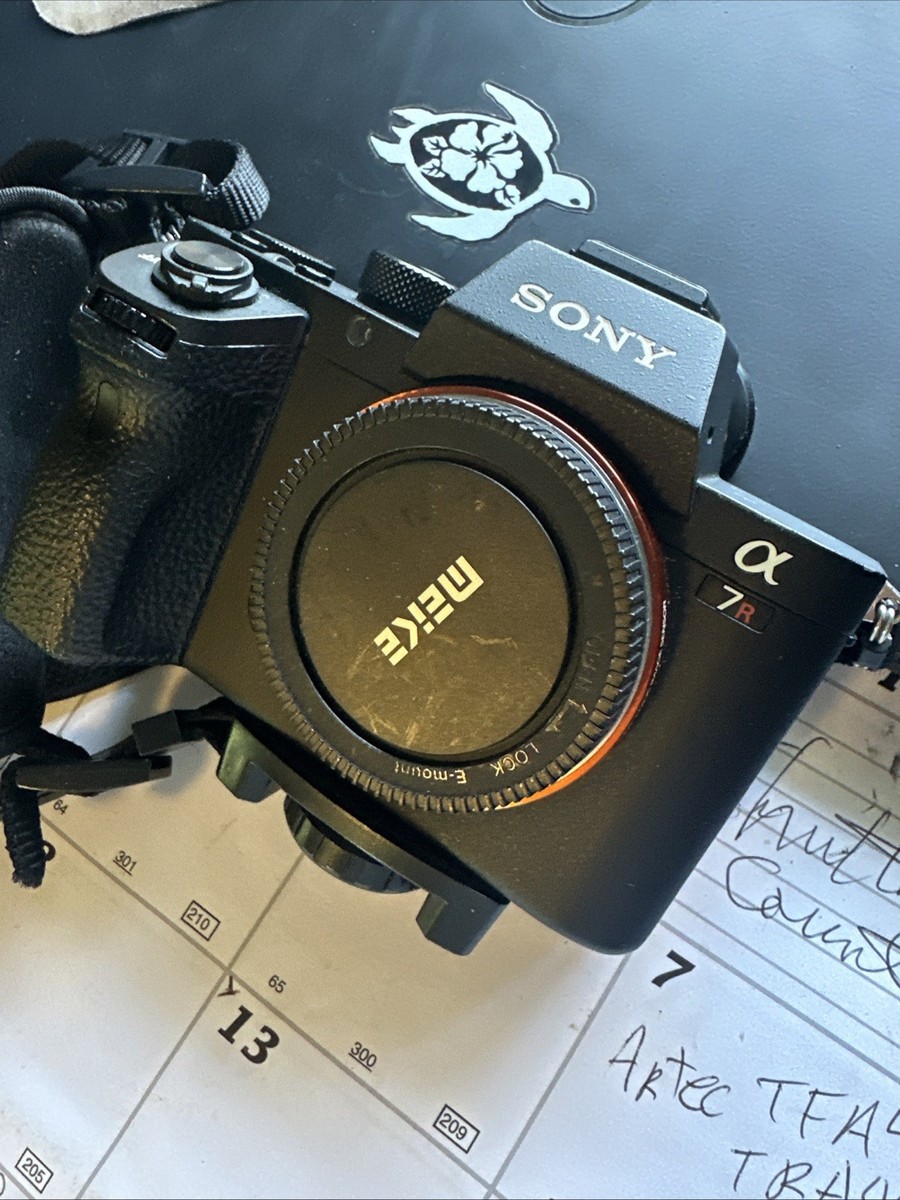 Sony Alpha a7RII (ILCE-7RM2) 42.4MP Mirrorless Camera Kit 6k