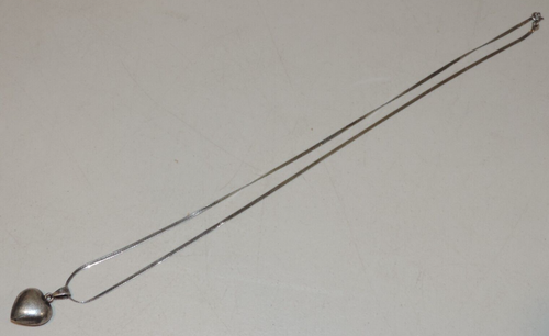 Sterling Boucles d'Oreilles Ovales à Charnière en Argent Pavé Rhodié CZ QMP588