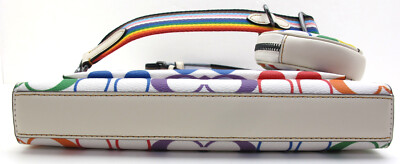 ★美品★　COACH　レインボーポーチ COACH（コーチ） バッグ ☆COACH☆ ノリータ 15 レインボー