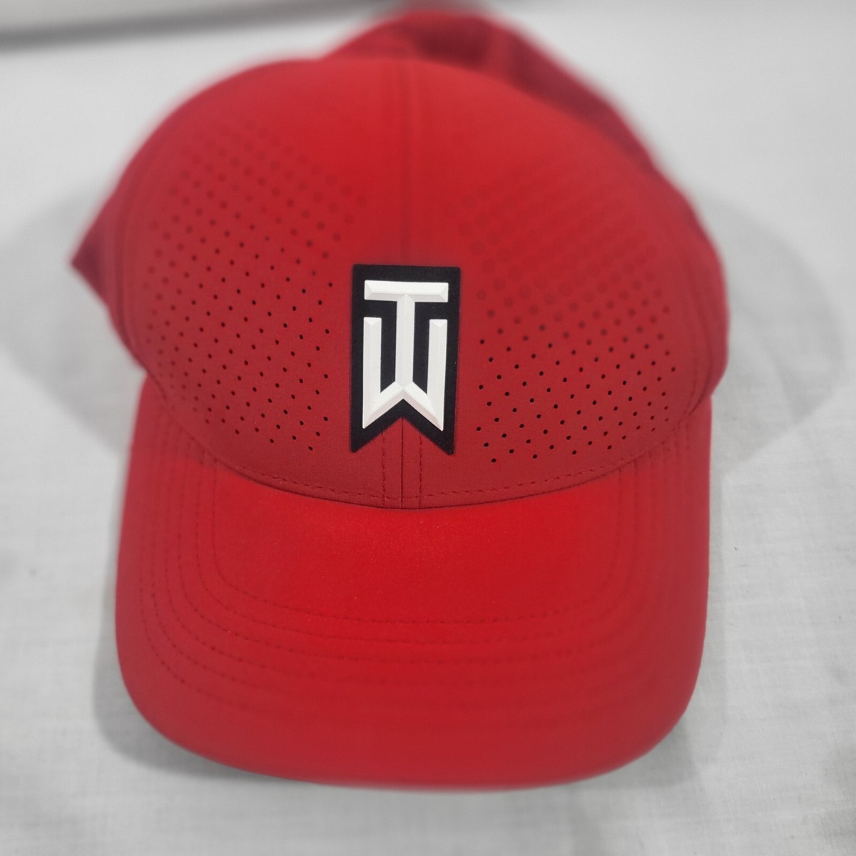 ②【新品未使用】NIKE ナイキ Tiger Woods GOLF キャップ NEW! NIKE [XS/S] Adult 