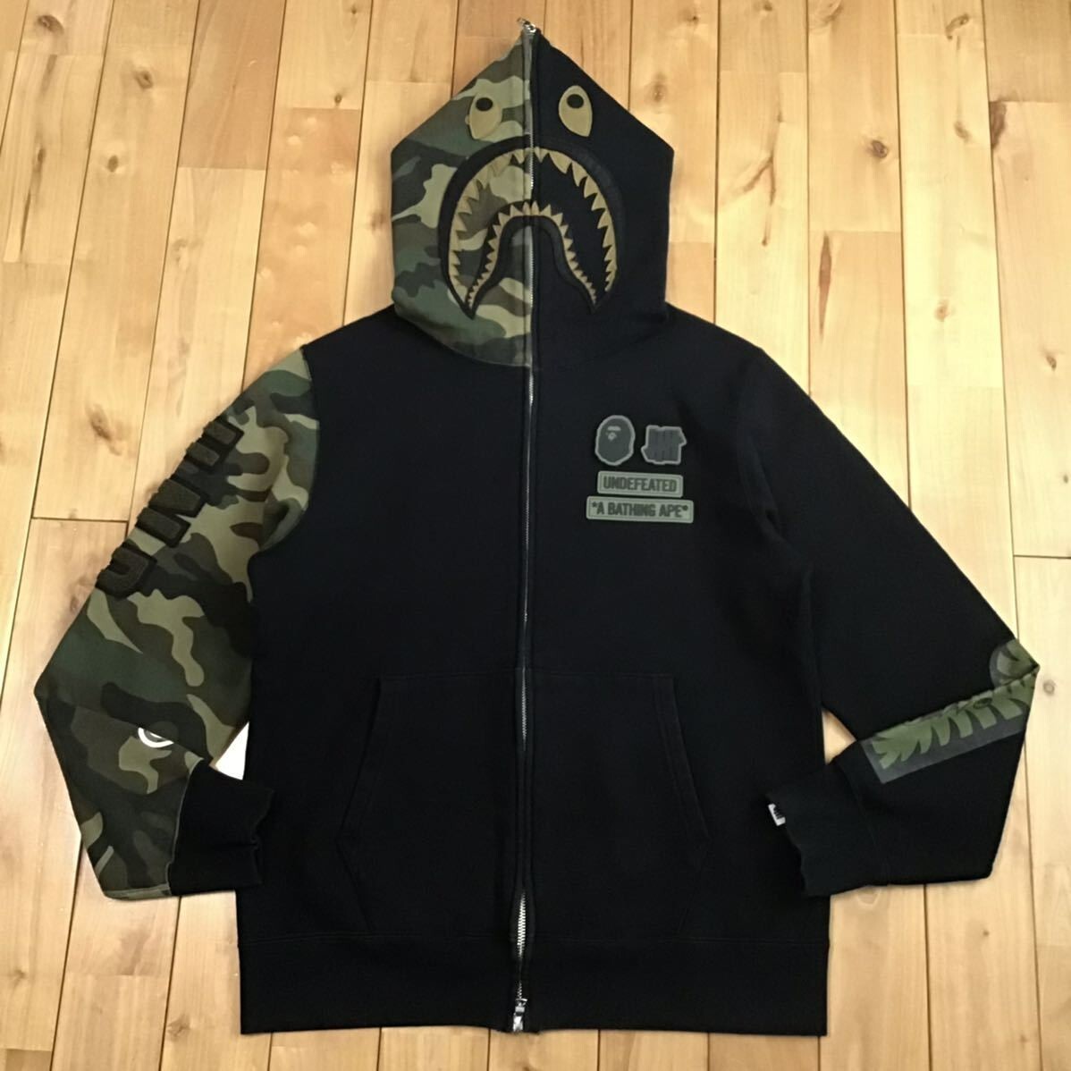 Undefeated × BAPE camo shark full zip hoodie A Bathing Ape Size L