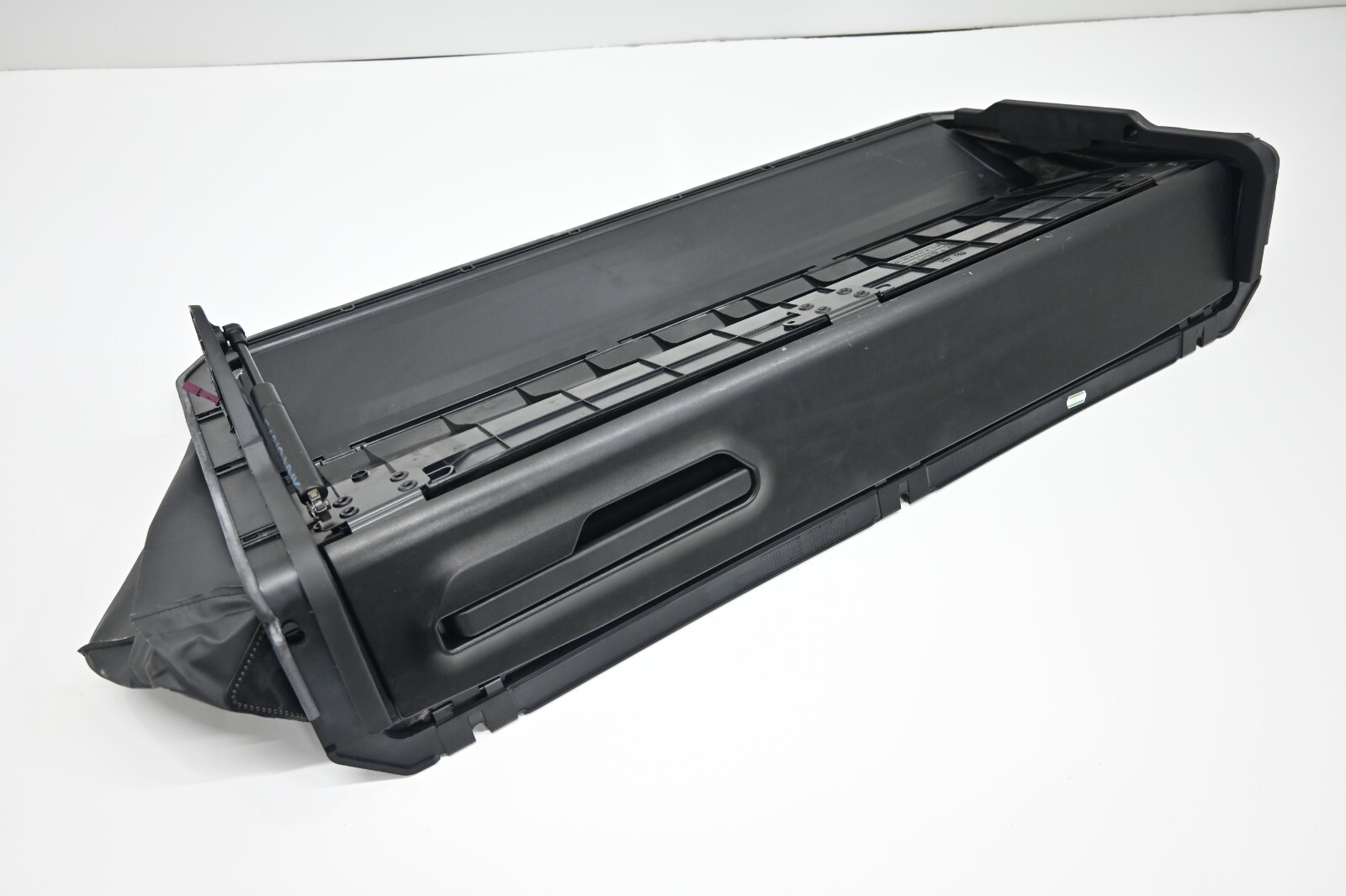 BMW E46 Convertible Top Compartment Folding Vert Soft Roof 