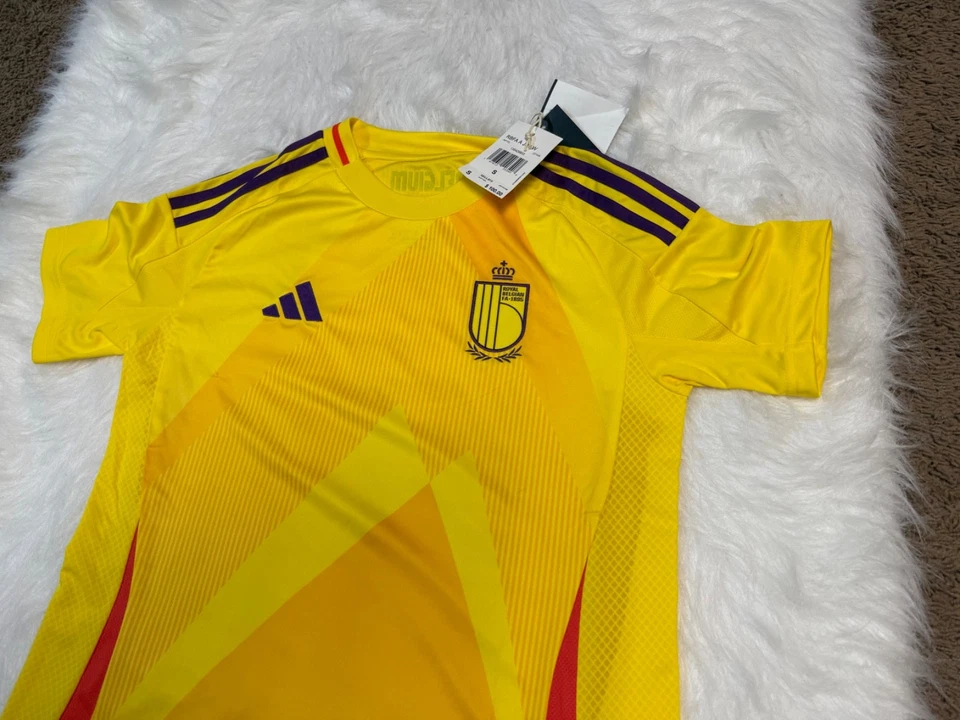 阿迪达斯比利时2025客场黄色女式小号足球球衣JD7436 — 第 2/4 张图片