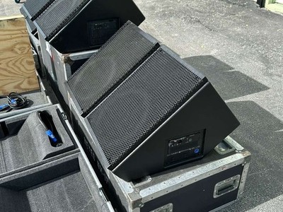 Meyer Sound UM-1P 12'' Powered Stage Monitor Speaker (PAIR) w/ Road Case.T.H.S