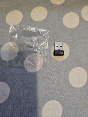 Logitech USB Unifying Empfänger 2,4 GHz für MK270 MK345 M510 M705 K360 kabellos UK
