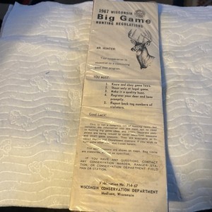 1967 Wisconsin Big Game Hunting License Regulation Booklet...Free Shipping!