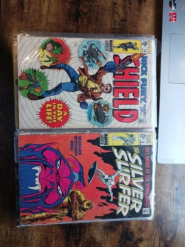 Lot Of 25 VINTAGE MARVEL COMIC Books.  The Silver Surfer.  Nick Fury +