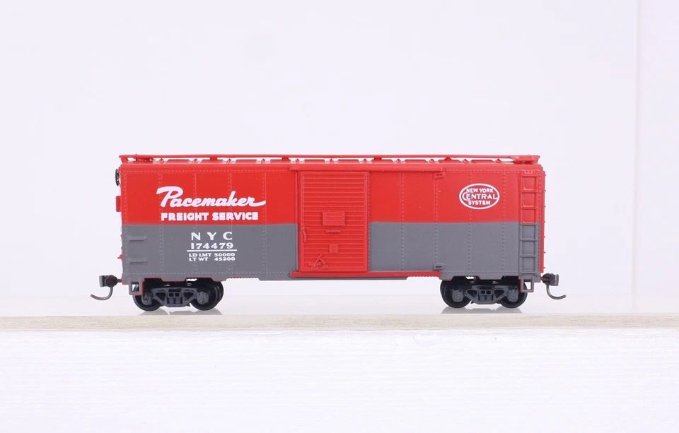 HO Scale Mantua Heavy New York Central Pacemaker Box Car 734-022 - Image 3 of 4