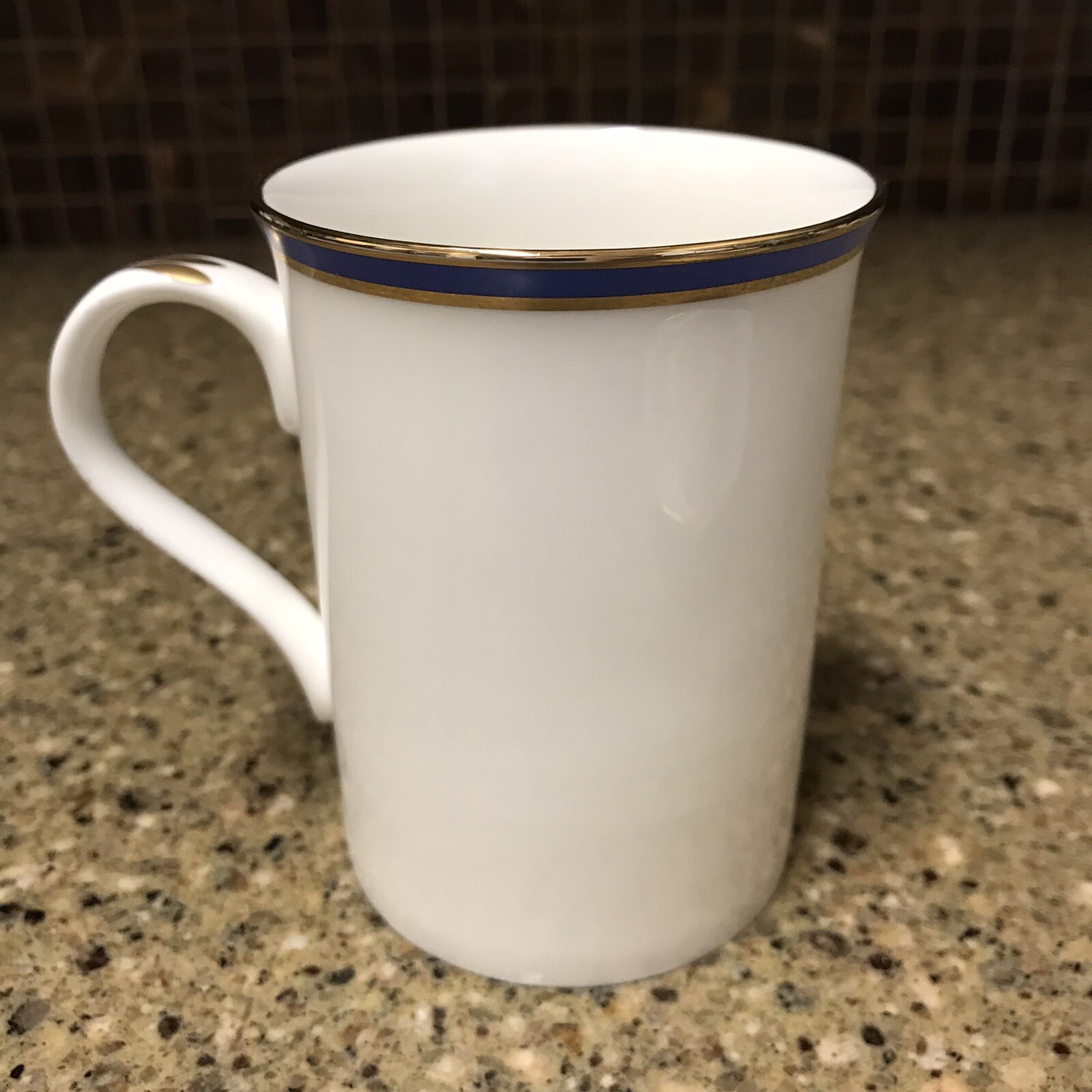 Althorp Fine Bone China 8oz. Coat of Arms Mug / Cup Made in England INSTITUTO TECNOLÓGICO DE