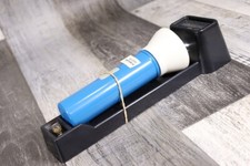 2 x alte Taschenlampe Typ 6250 DDR Notleuchte blau weiß AKA Electric Artas NVA