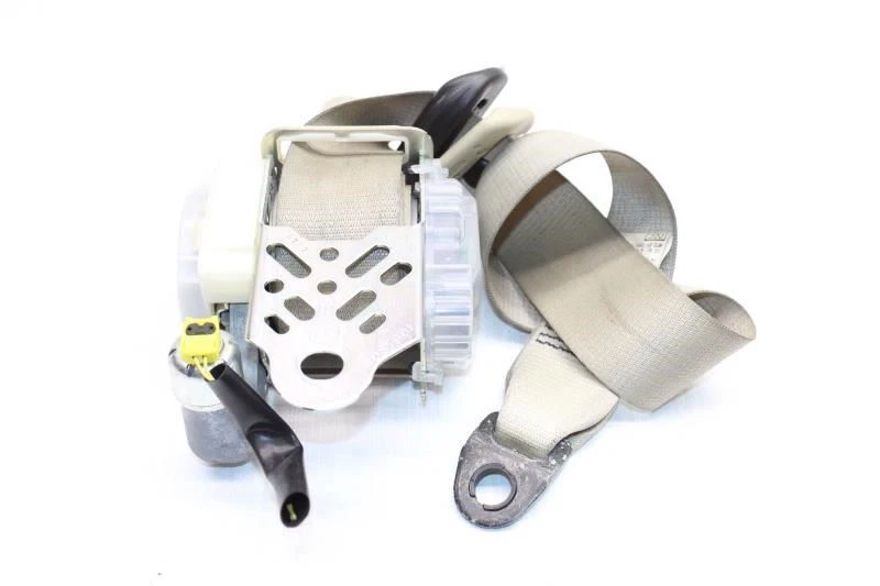 Infiniti G37 V36 2011 convertible #266 cinturón de seguridad delantero derecho con pre-choque Foto 2 de 4