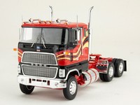 Ford CL-9000 Traktor 1985 Ixo 1/43 MaßStab Modellauto