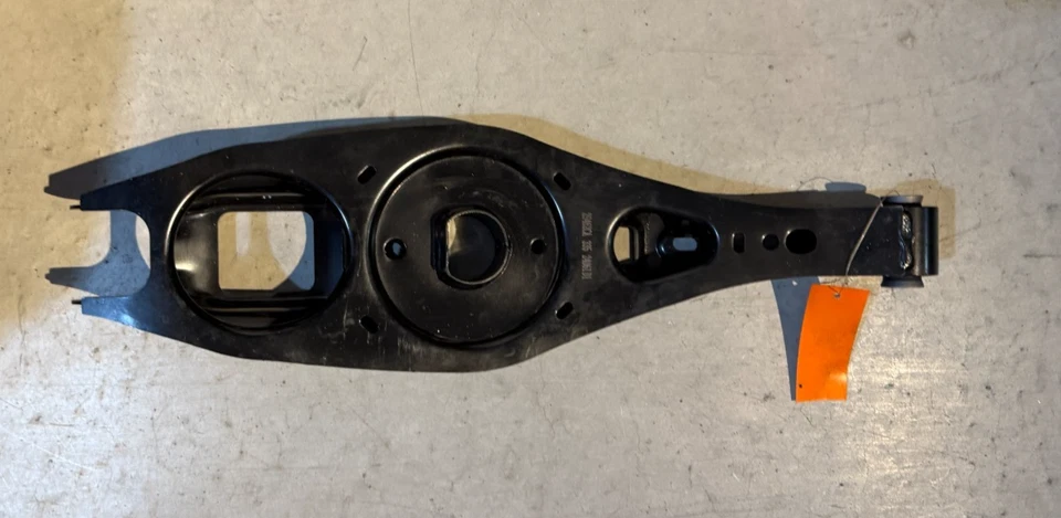 Dorman 526-135 Rear Lower Rearward Suspension Control Arm  84059879, 84557852 - Image 2 of 4