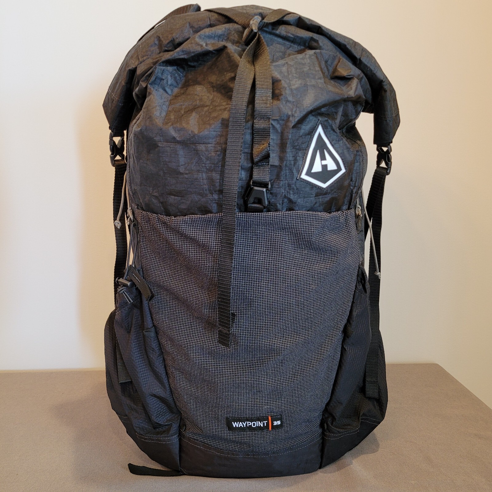 Hyperlite Mountain Gear Waypoint 35 Liter Backpack Size Large w Zpacks