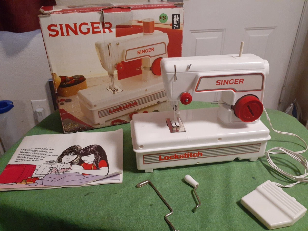 Singer Lockstitch Family Sewing Machine