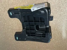 GM OEM 19-23 Sierra 1500 Fender Fender Components-Fender Liner Bracket 84260332