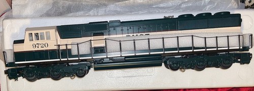 MTH 20-2154-1 BNSF SD-70 MAC Diesel Engine Locomotive No. 9720 w/Protosound LN - Picture 4 of 21