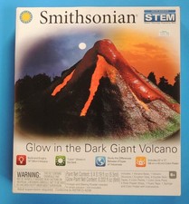 Smithsonian GLOW in the DARK GIANT VOLCANO Craft Set STEM Earth Science Ages 8