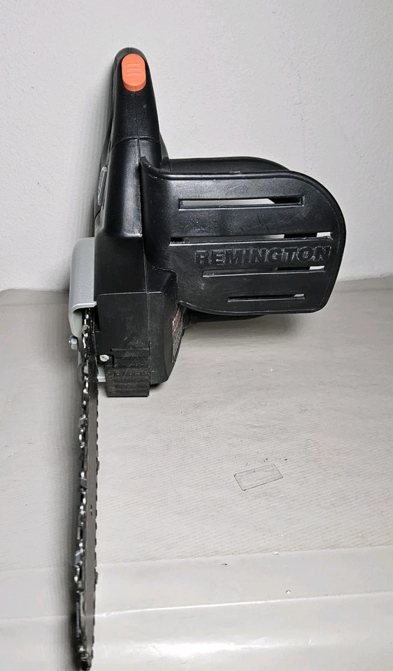 Remington Cordless 8" Chainsaw 18V Battery Powered Model RM0818B *No Battery* - Image 3 of 4