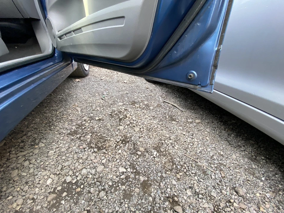 06 07 08 09 10 11 Puerta delantera derecha HONDA CIVIC Foto 4 de 4