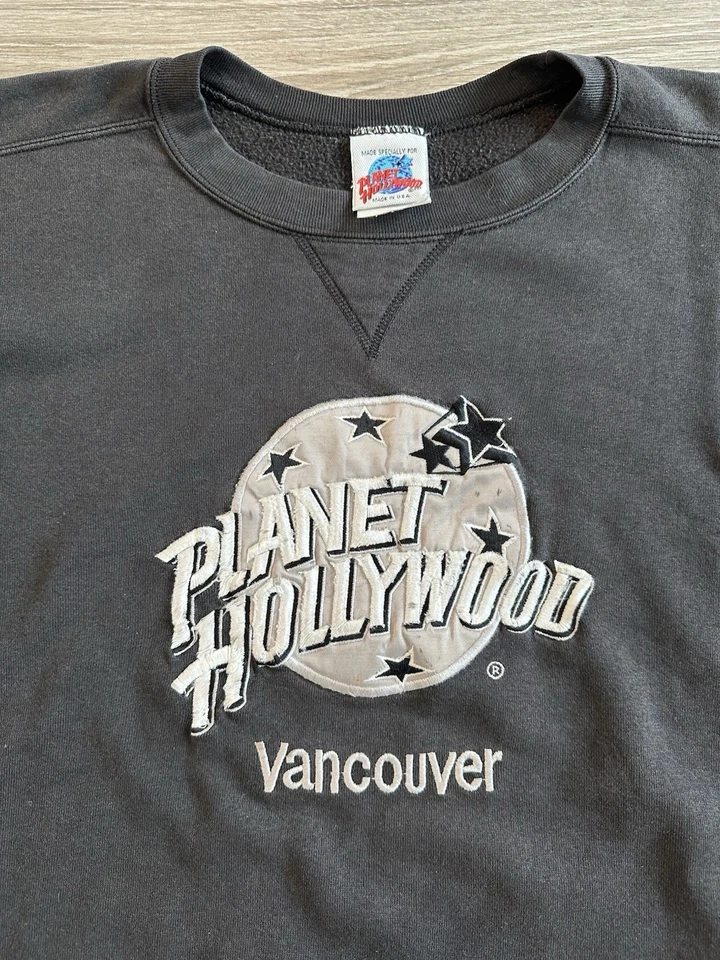 Suéter Vintage Planet Hollywood Vancouver Cuello Redondo Retro Años 90 Hecho en EE. UU. Negro Foto 2 de 4