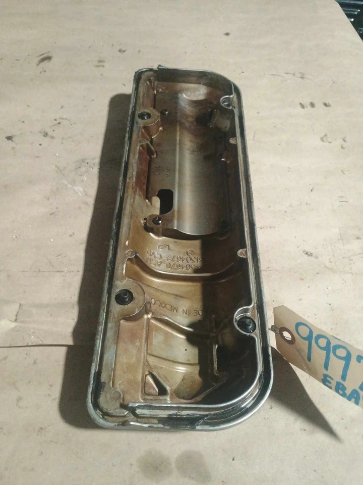 Conjunto de cubierta de válvula derecha Malibu Century Venture 1997-2003 3,4 L OEM Foto 4 de 4