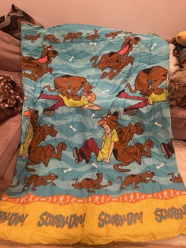 Vintage Scooby Doo & Shaggy Twin Comforter Quilted & Reversible USA 1998
