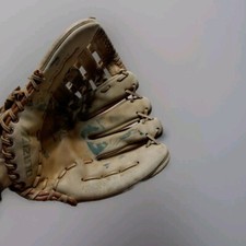 Mizuno MT550 RHT Ball Glove Multi Hinge Lite Flex BG2