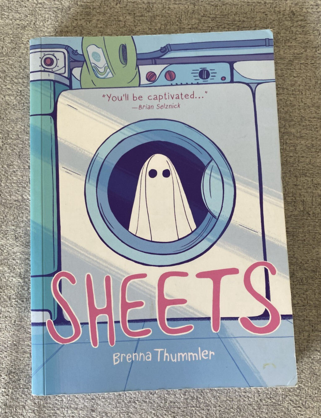 Sheets by Brenna Thummler (English) Paperback Book