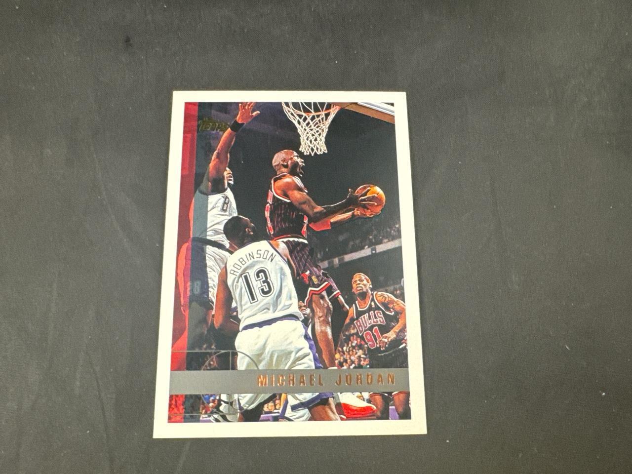 1997-98 TOPPS BASKETBALL MICHAEL JORDAN #123 BULLS