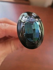 Scarce Pretty Electric Black Amethyst Carnival Glass Fancy Beetle Glass Hatpin